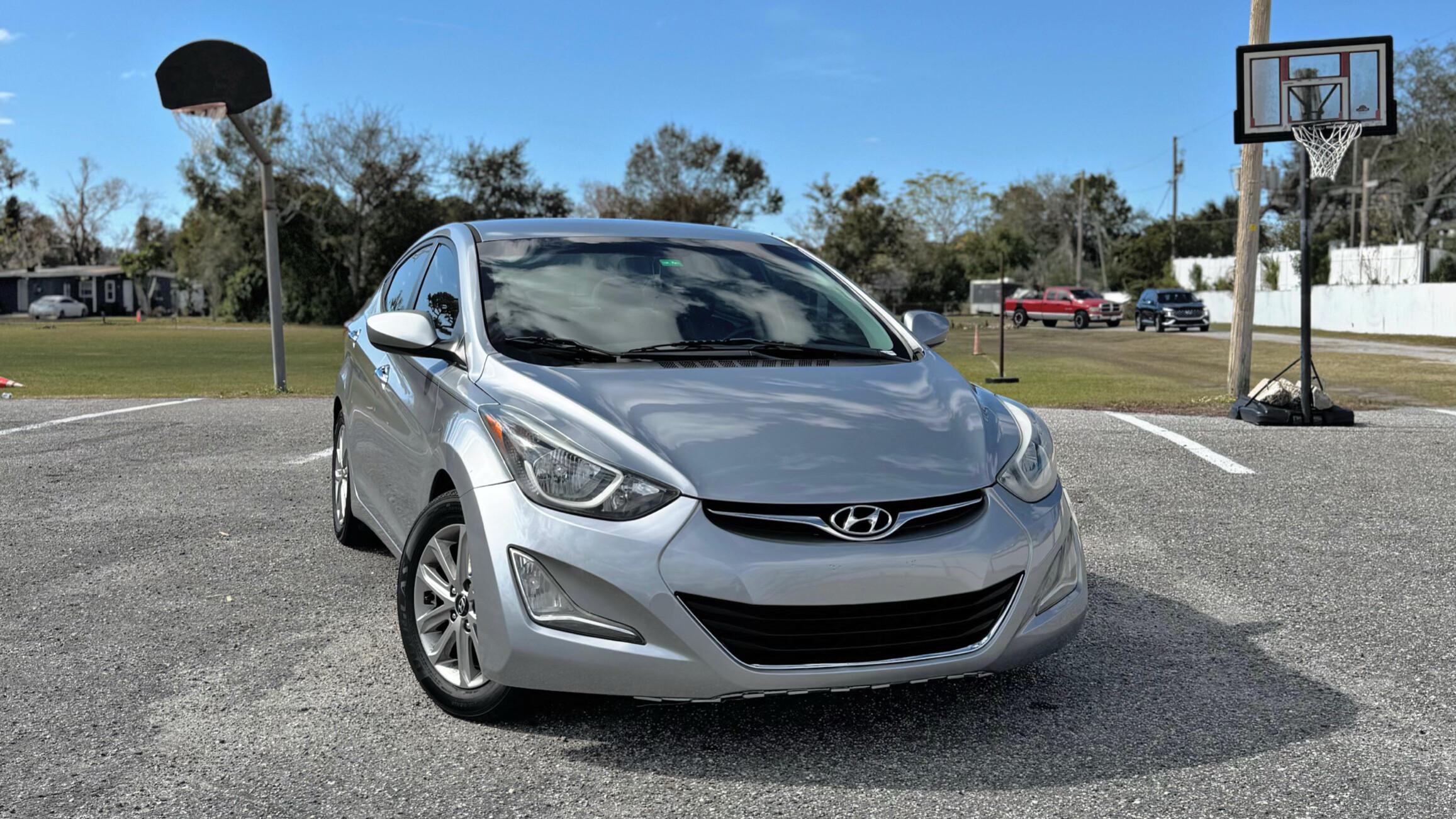 Hyundai Elantra 2015 in 