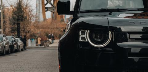 Land Rover Defender 2023