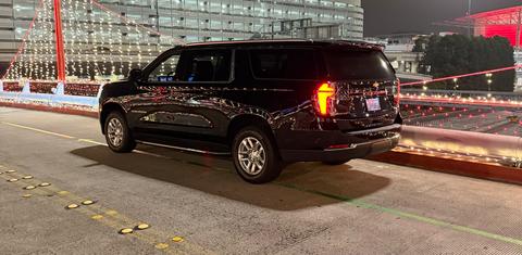 Chevrolet Suburban 2025