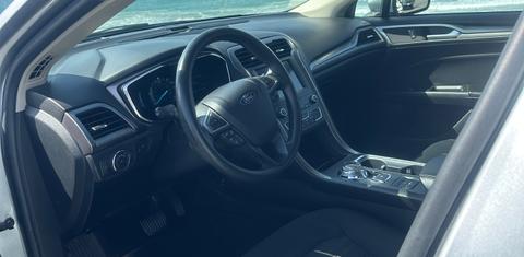 Ford Fusion Hybrid 2020