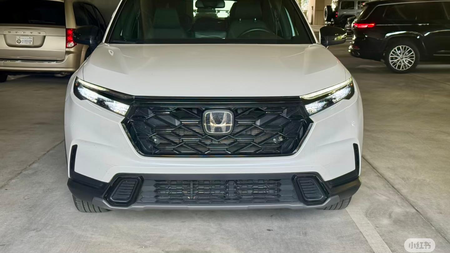 Honda CR-V Hybrid 2024 in 