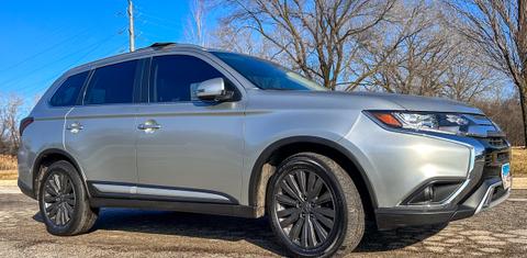 Mitsubishi Outlander 2020 rental in Chicago, IL by Rio G. | Turo