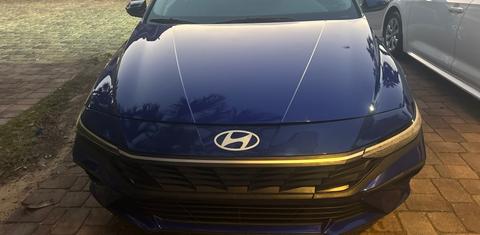 Hyundai Elantra 2025