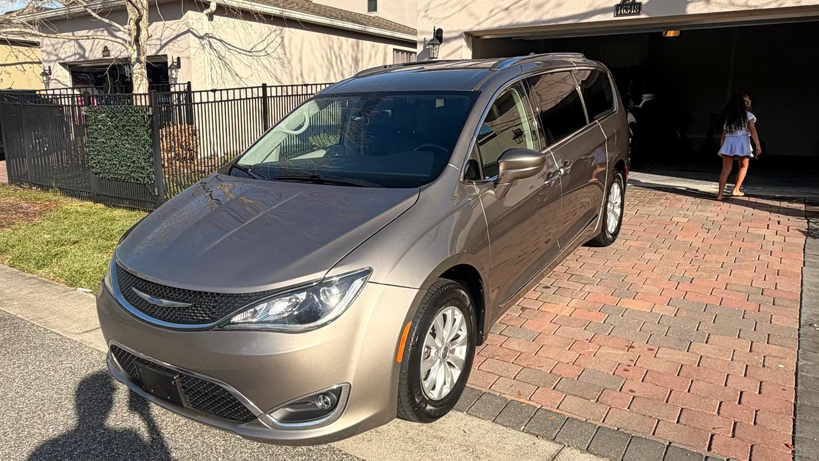 Chrysler Pacifica 2018 in 