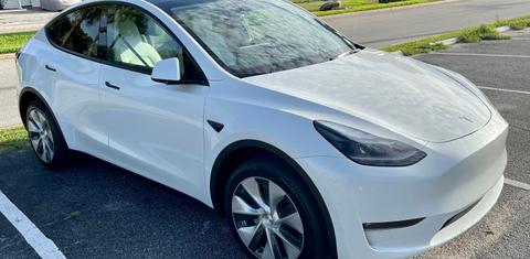 Tesla Model Y 2022