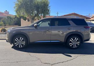 Nissan Pathfinder car