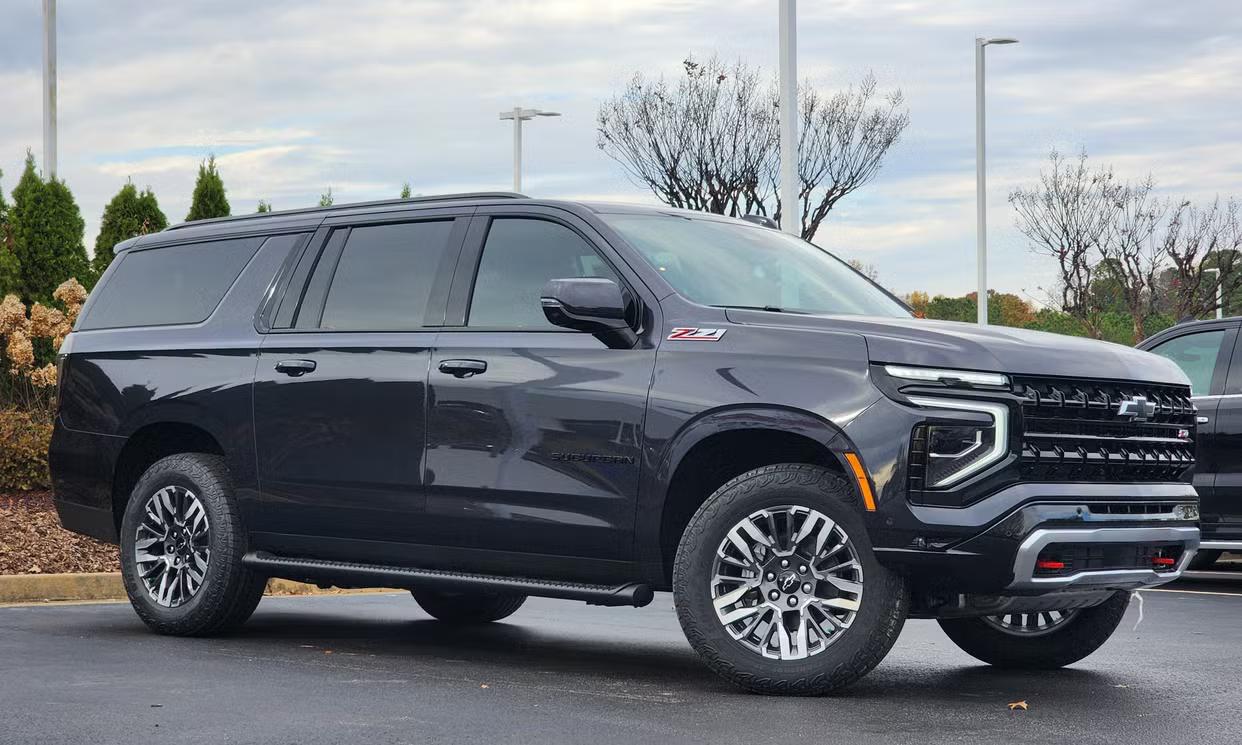 Chevrolet Suburban 2026 in 