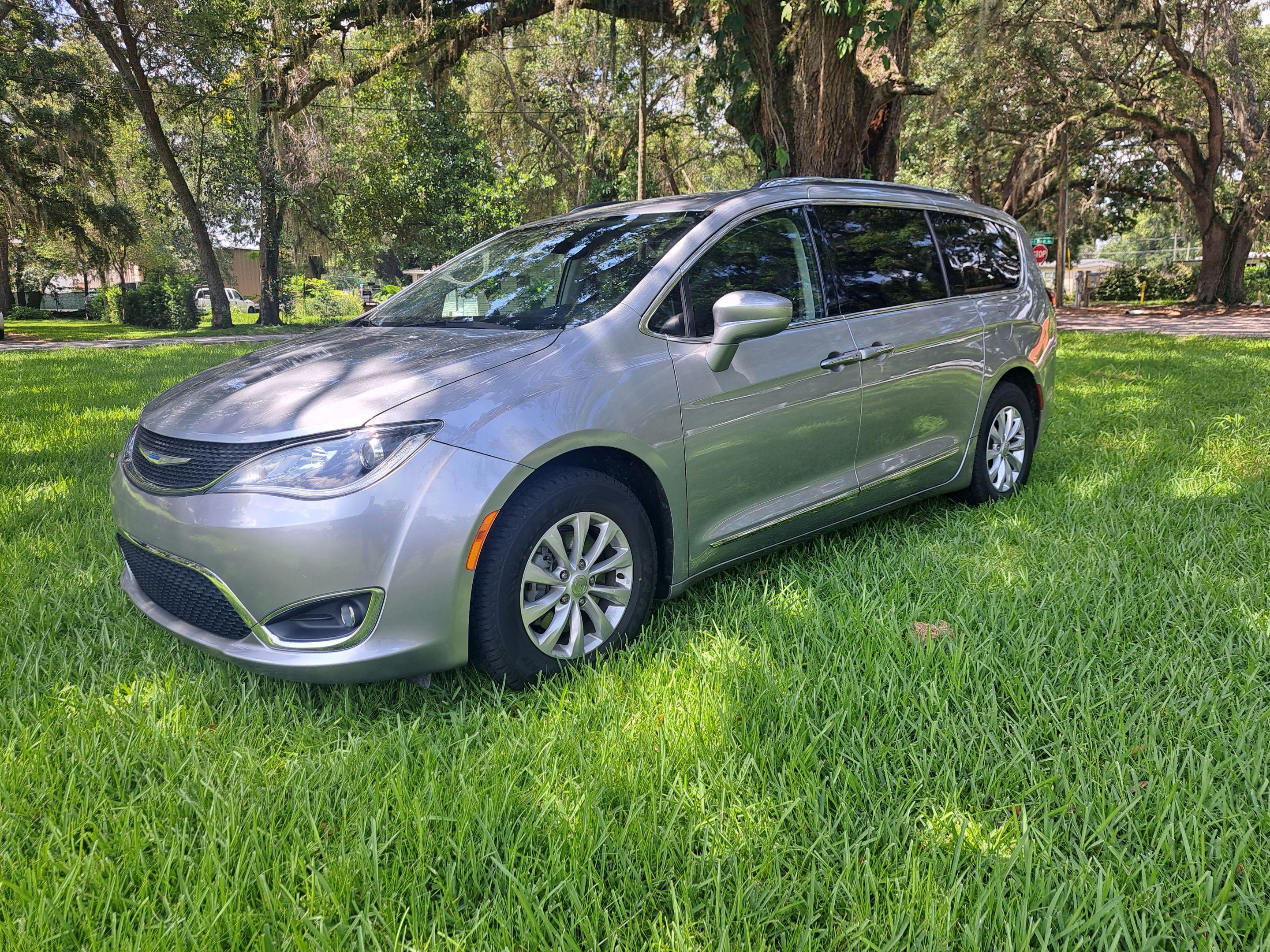 Chrysler Pacifica 2019 in 