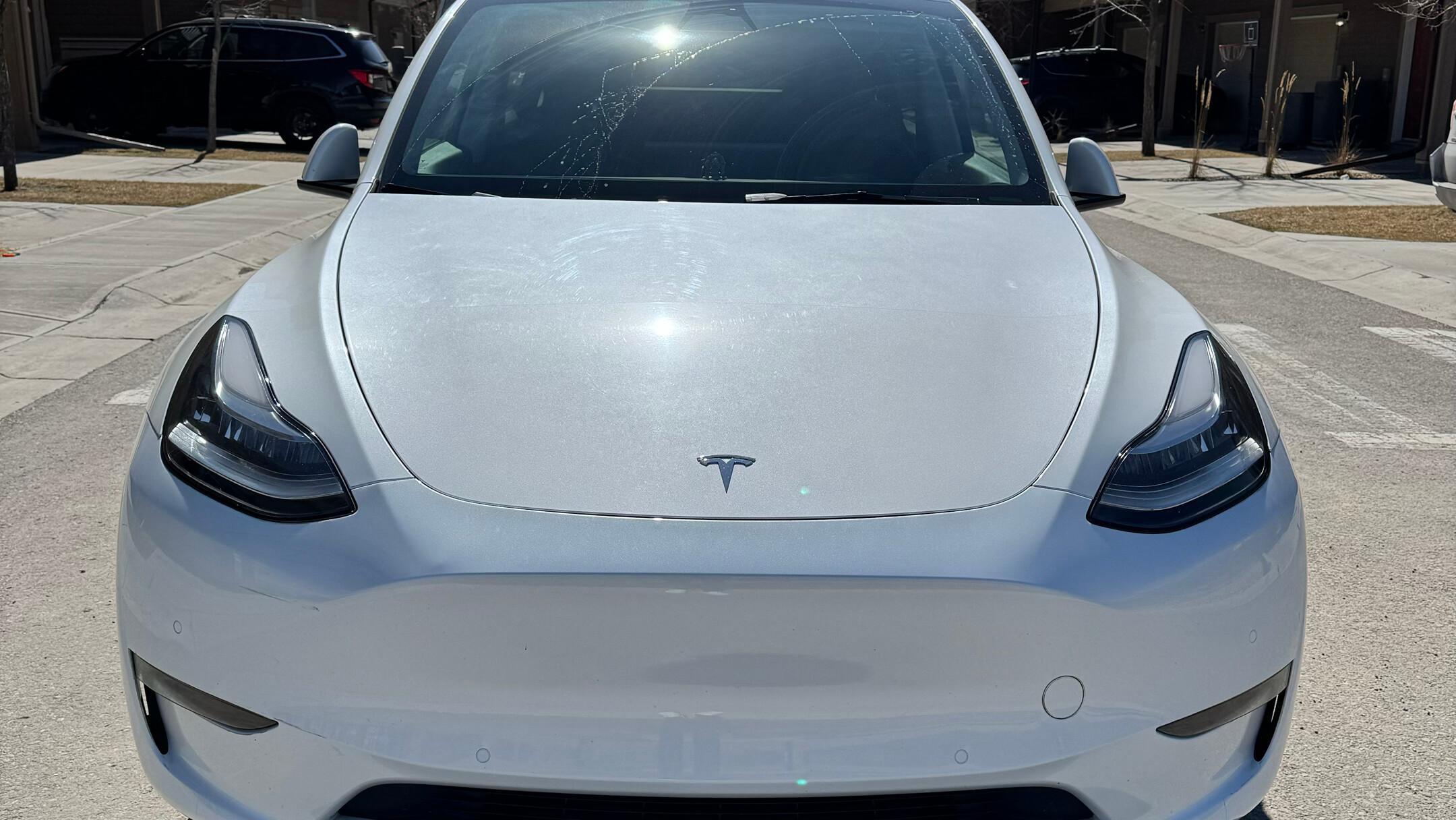 Tesla Model Y 2022 in Calgary, AB