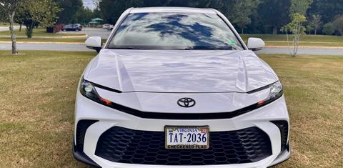 Toyota Camry Hybrid 2025
