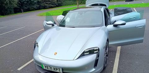 Porsche Taycan 2021