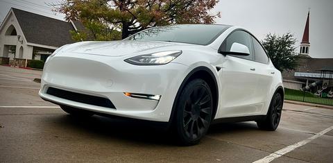 Tesla Model Y 2023