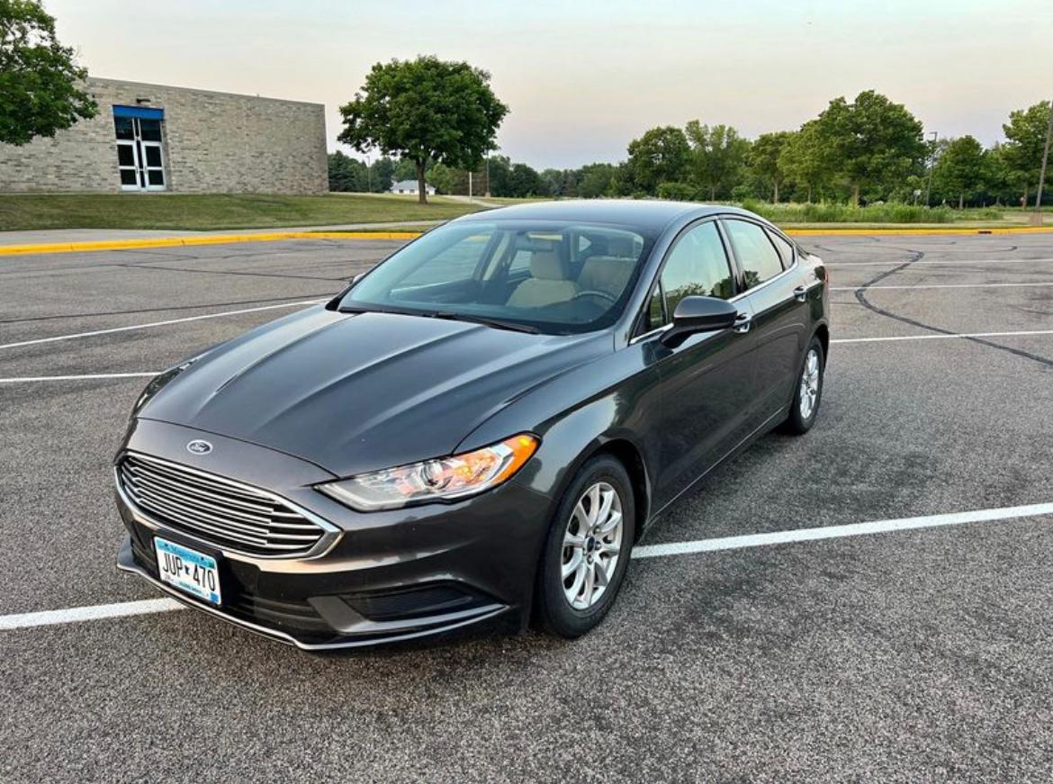 Ford Fusion 2017 in Mendota Heights, MN