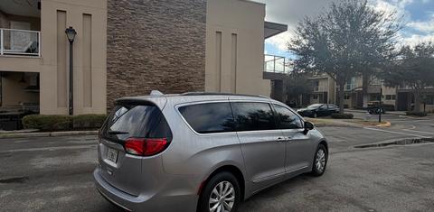 Chrysler Pacifica 2017