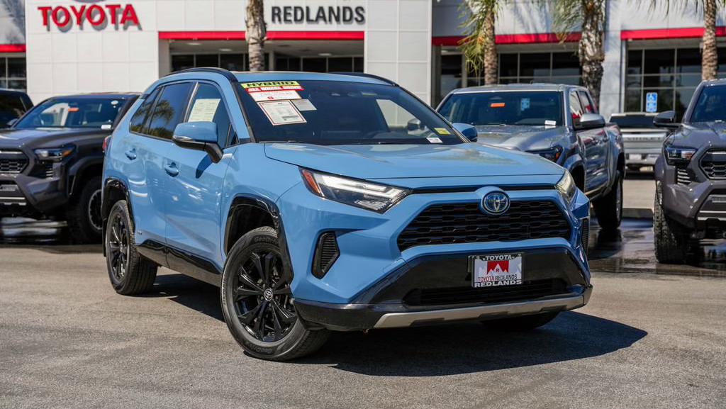 Toyota RAV4 Hybrid 2023 in San Bernardino, CA