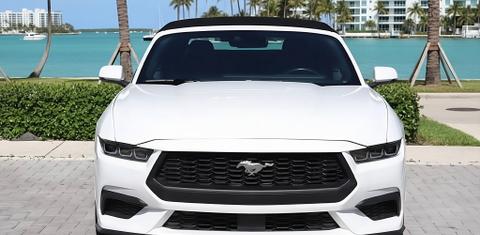 Ford Mustang 2024
