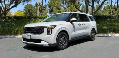 Kia Carnival Hybrid 2026