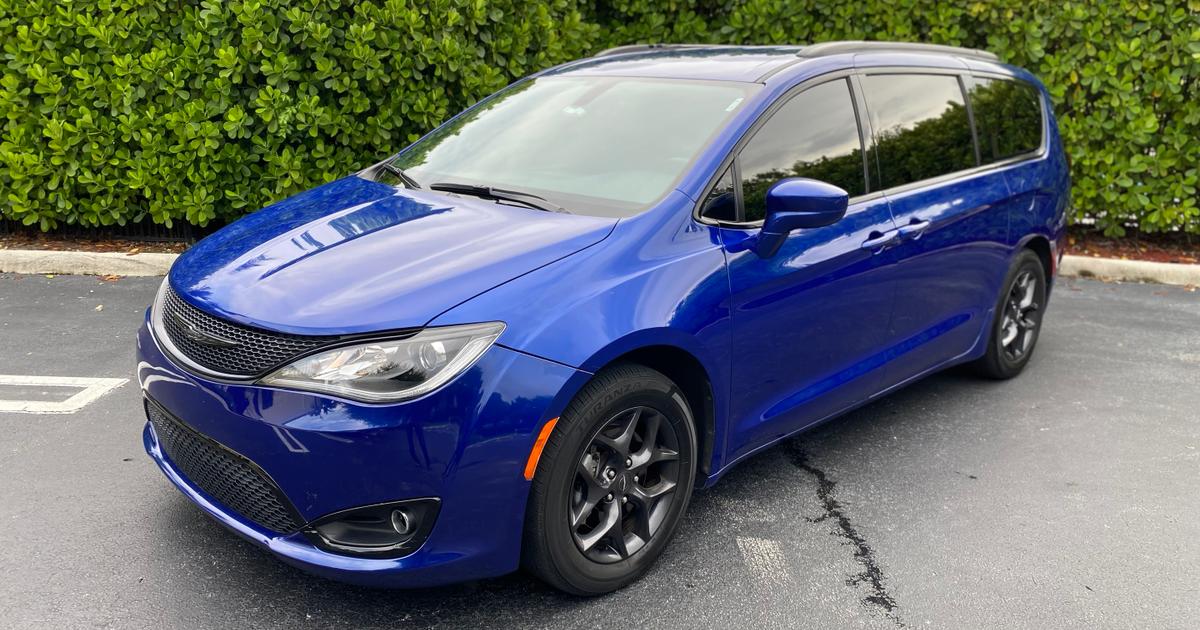 Chrysler Pacifica 2020 rental in Miami, FL by Winfer Q. Turo