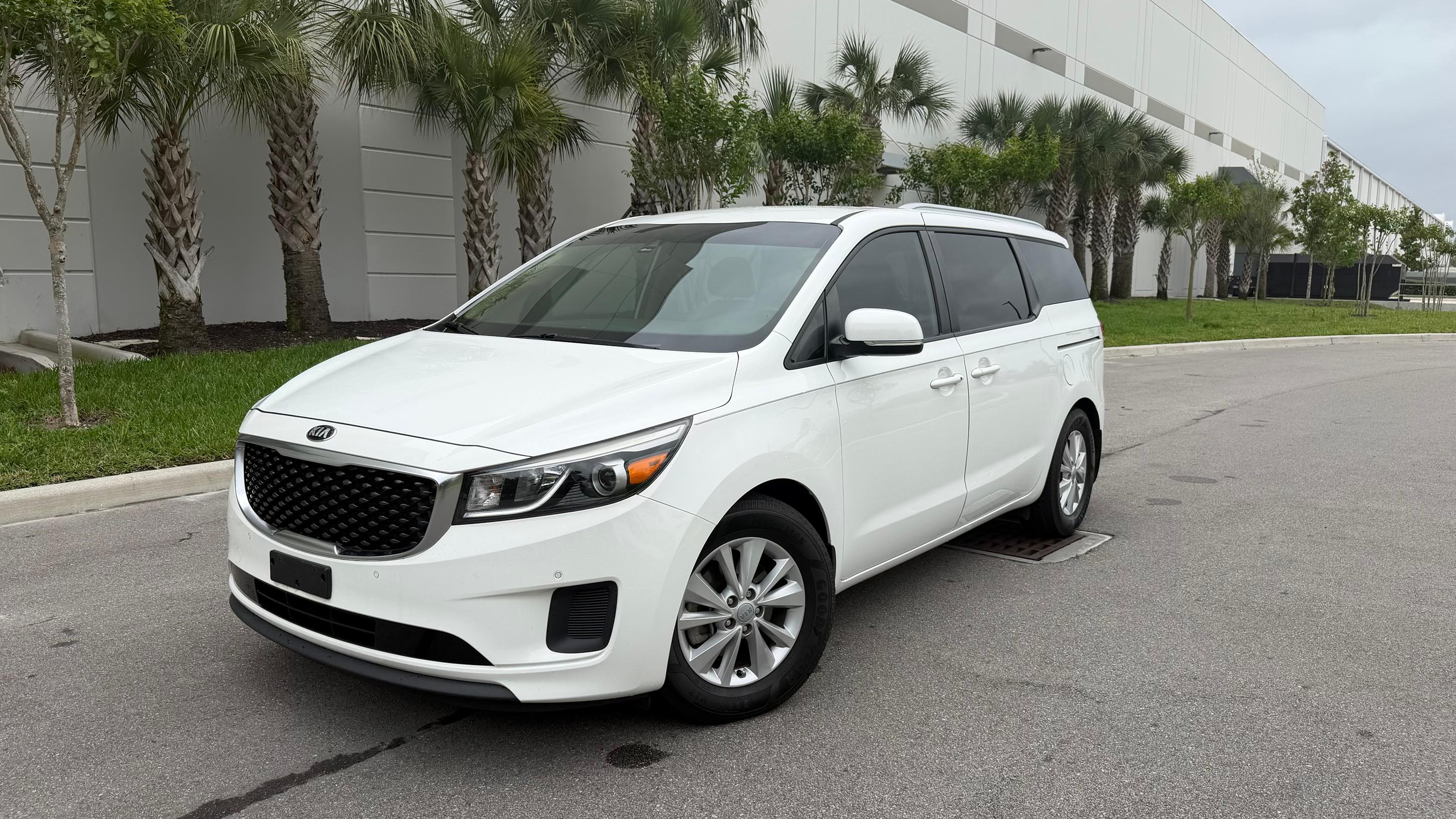 Kia Sedona 2018 in 