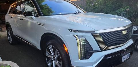 Cadillac VISTIQ 2026