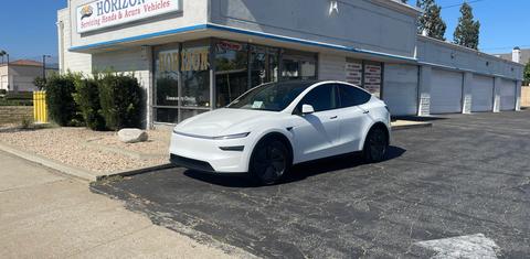 Tesla Model Y 2026