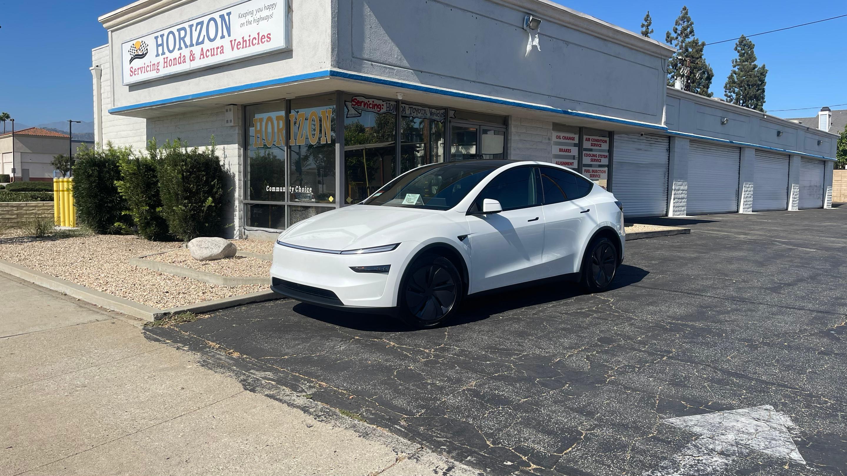 Tesla Model Y 2026 in Covina, CA
