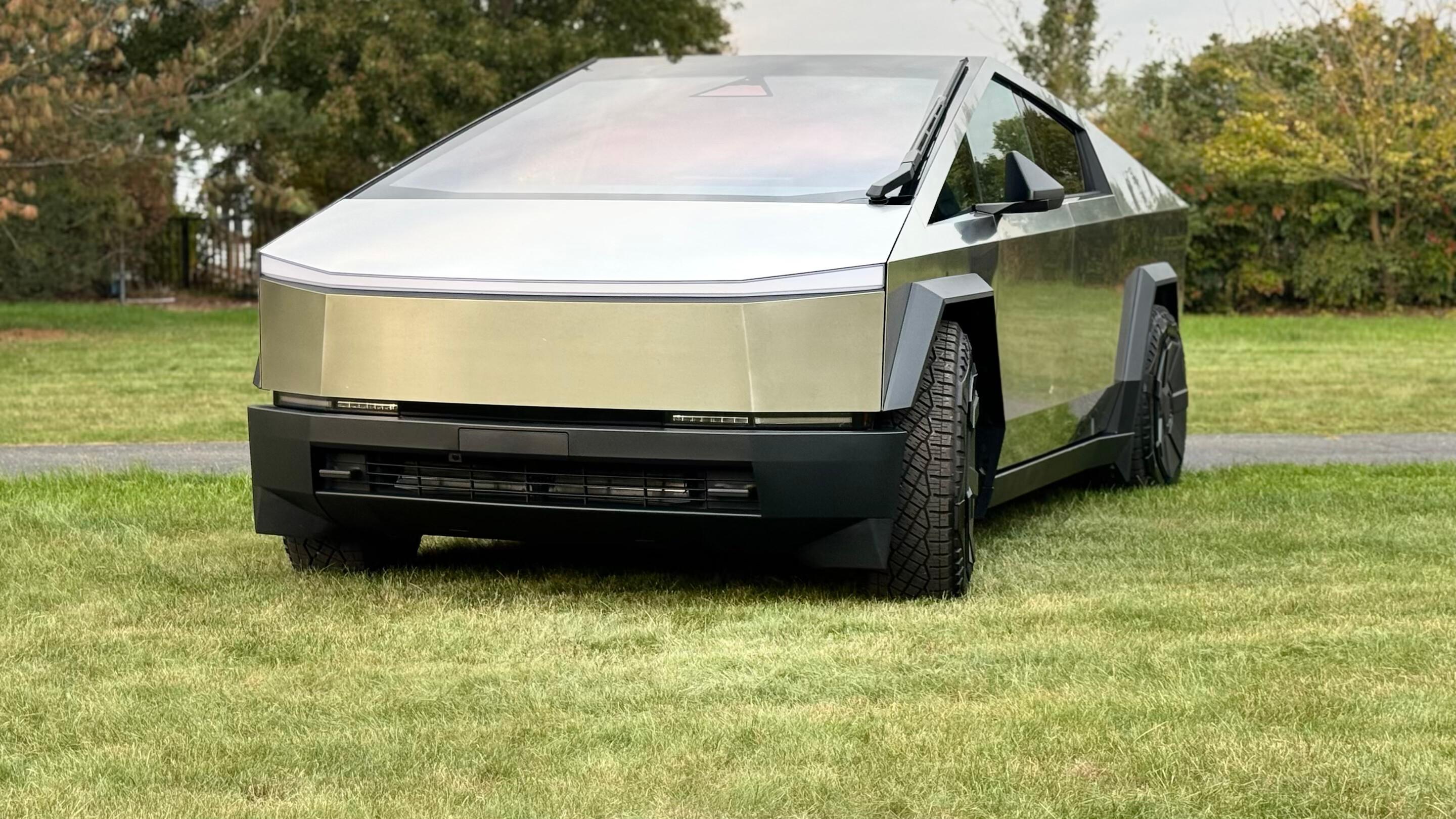 Tesla Cybertruck 2024 in Milford, NJ