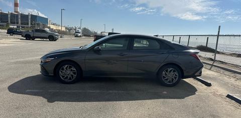 Hyundai Elantra 2024
