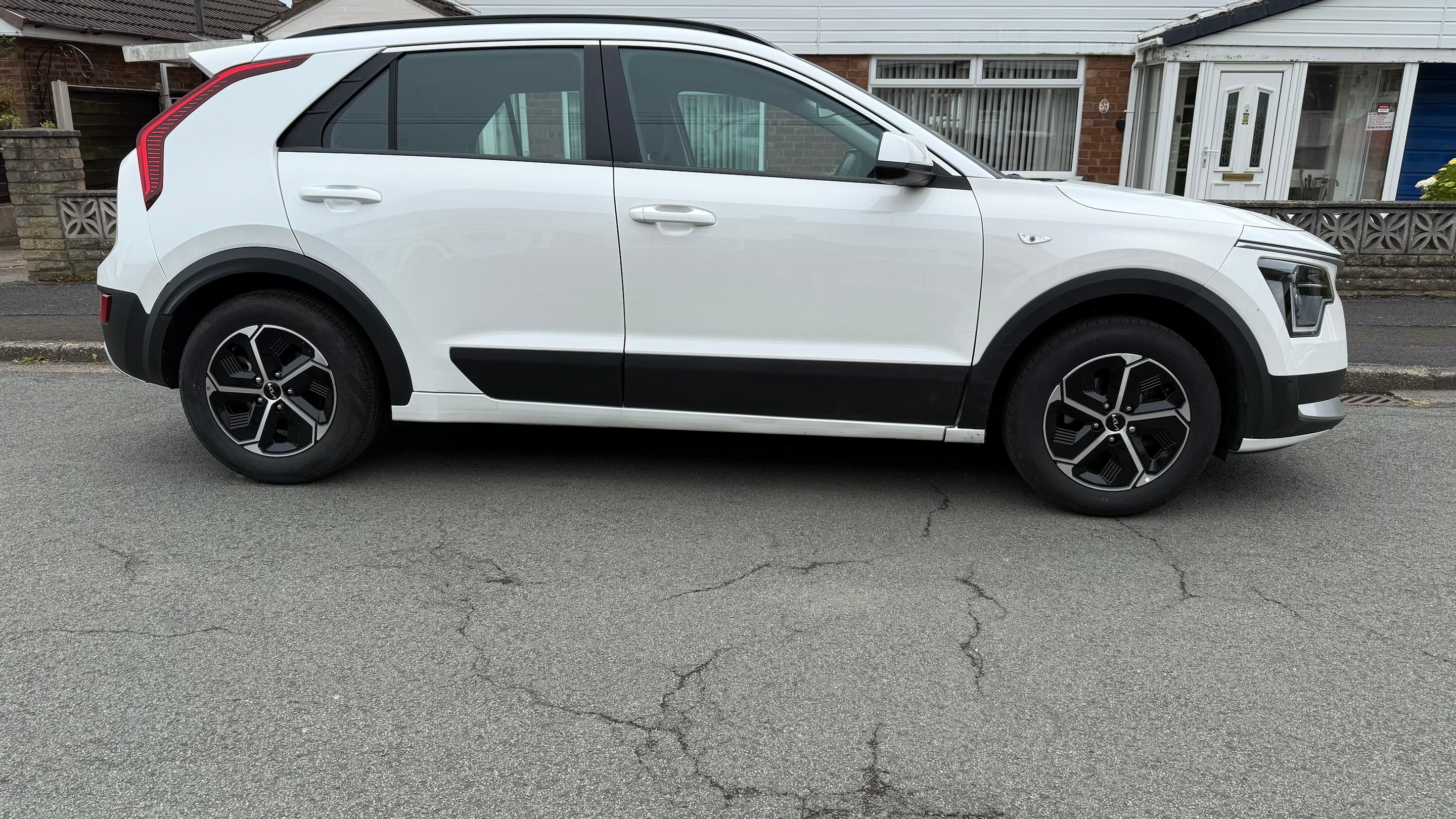 Kia Niro 2023 in Warrington