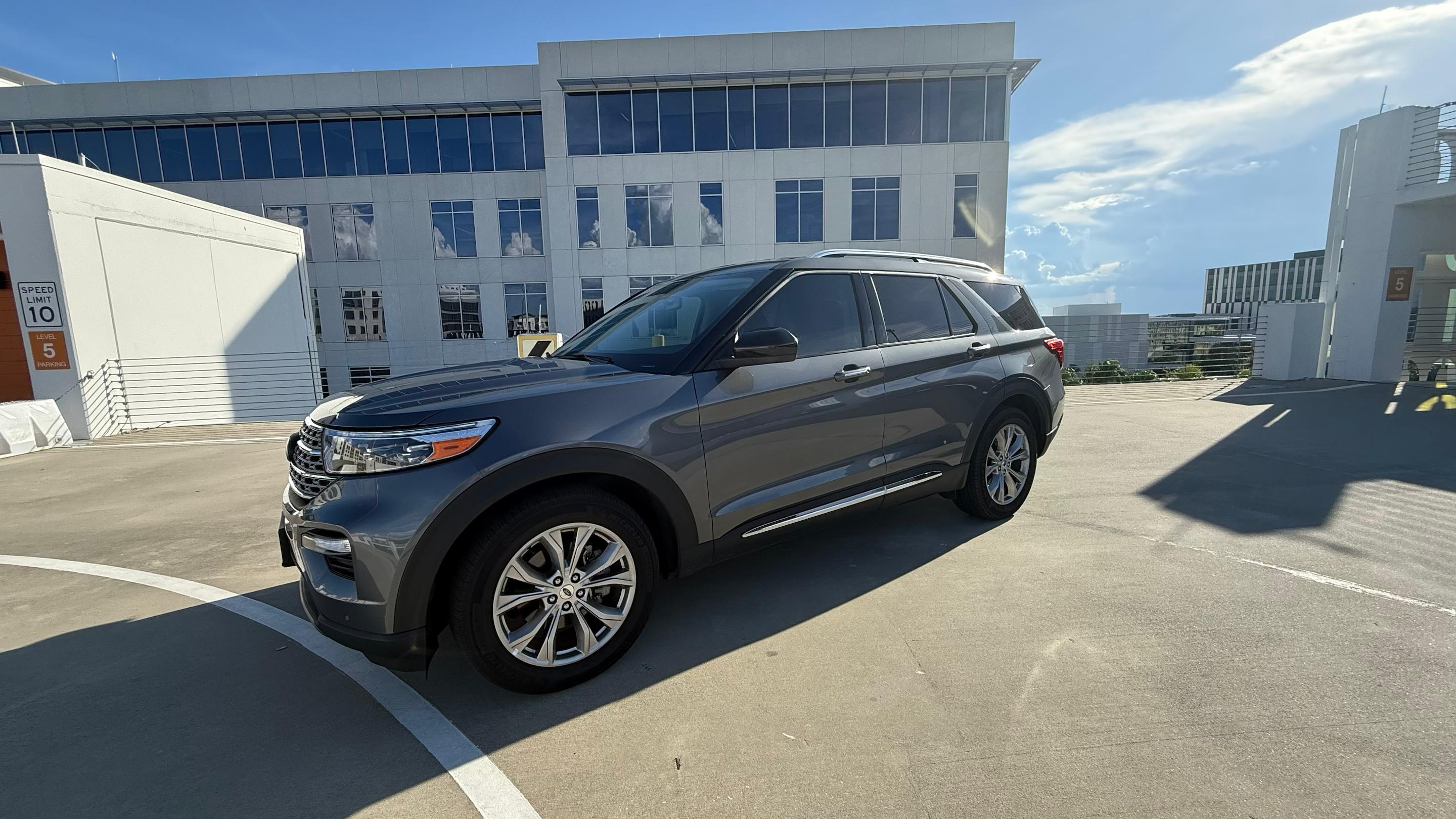 Ford Explorer 2024 in 