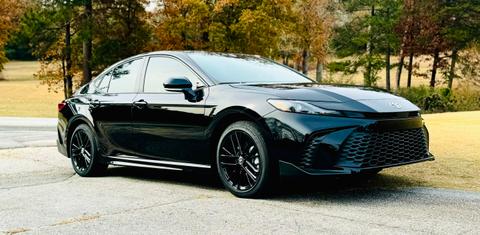 Toyota Camry Hybrid 2025