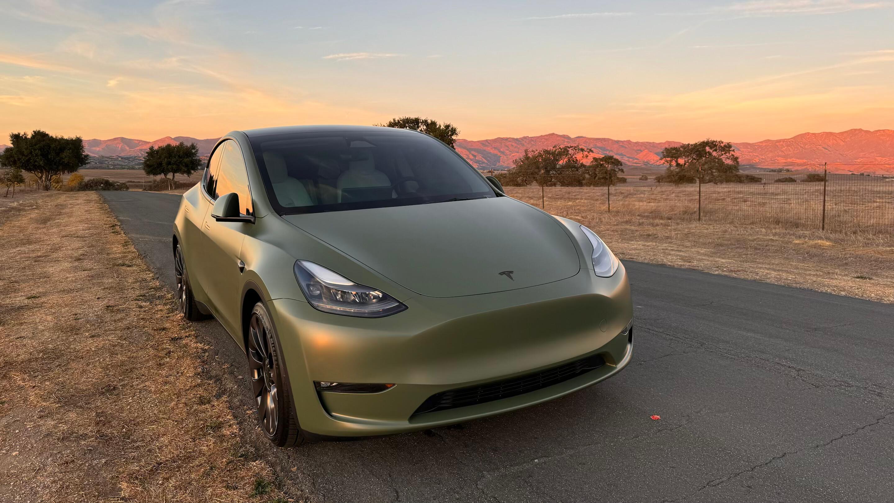 Tesla Model Y 2023 in Santa Barbara, CA