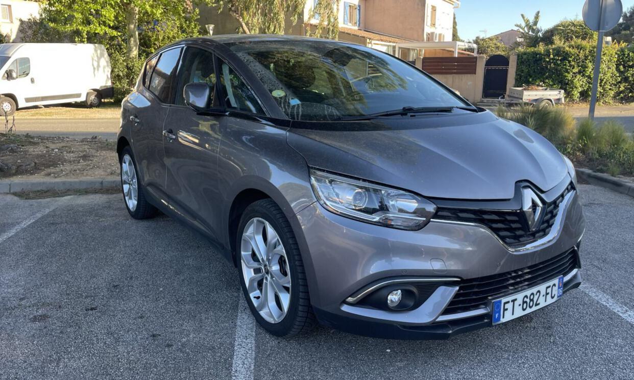 Renault SCENIC IV 2020 à La Londe-les-Maures
