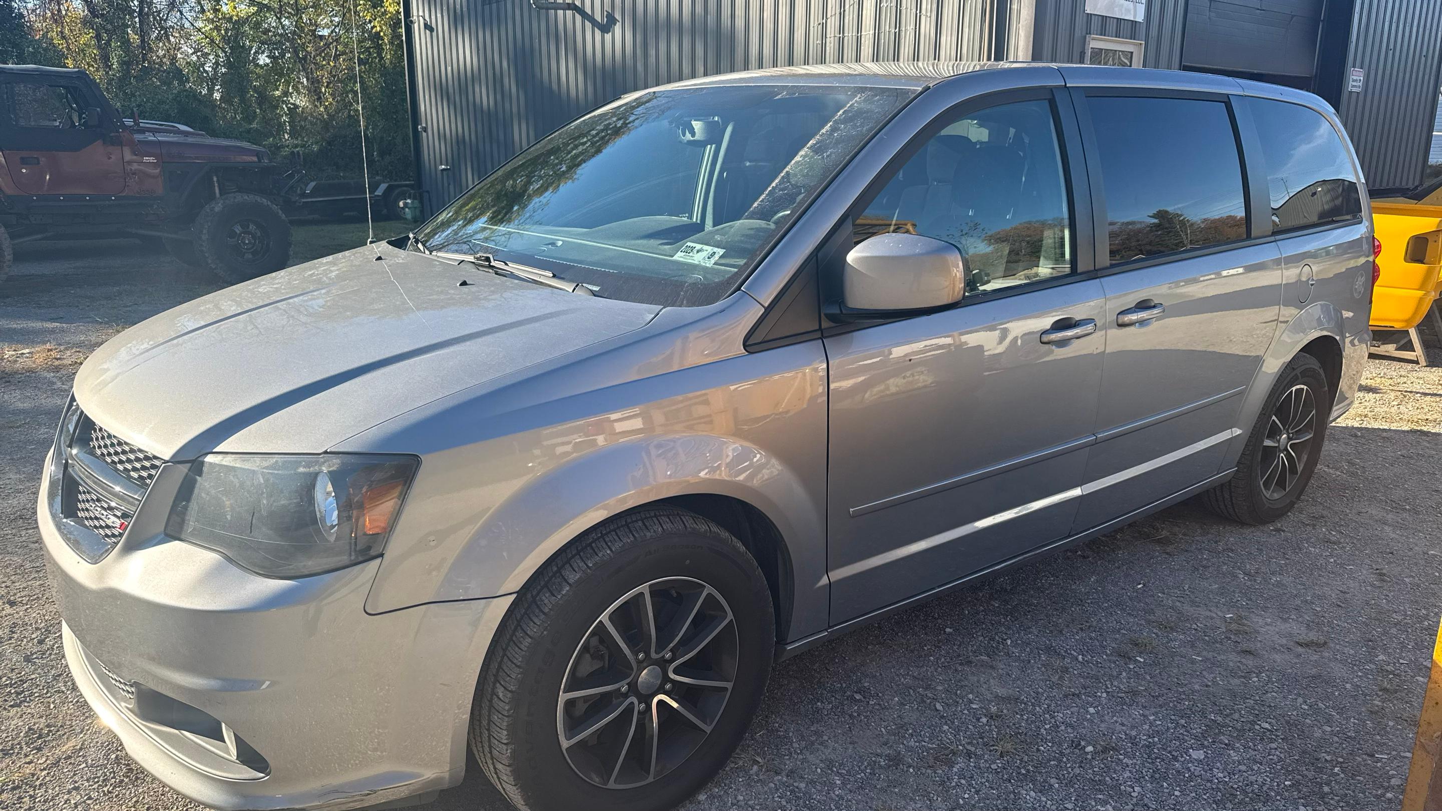 Dodge Grand Caravan 2016 in Teays Valley, WV