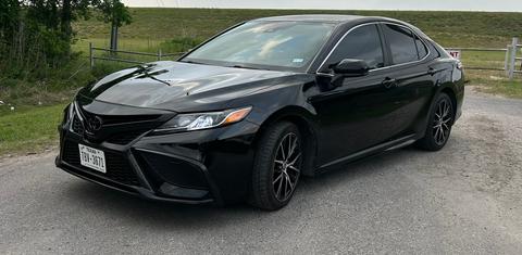 Toyota Camry 2021