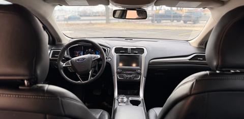 Ford Fusion Hybrid 2017