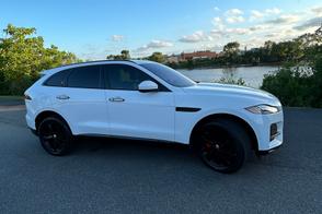 Jaguar F-Pace car