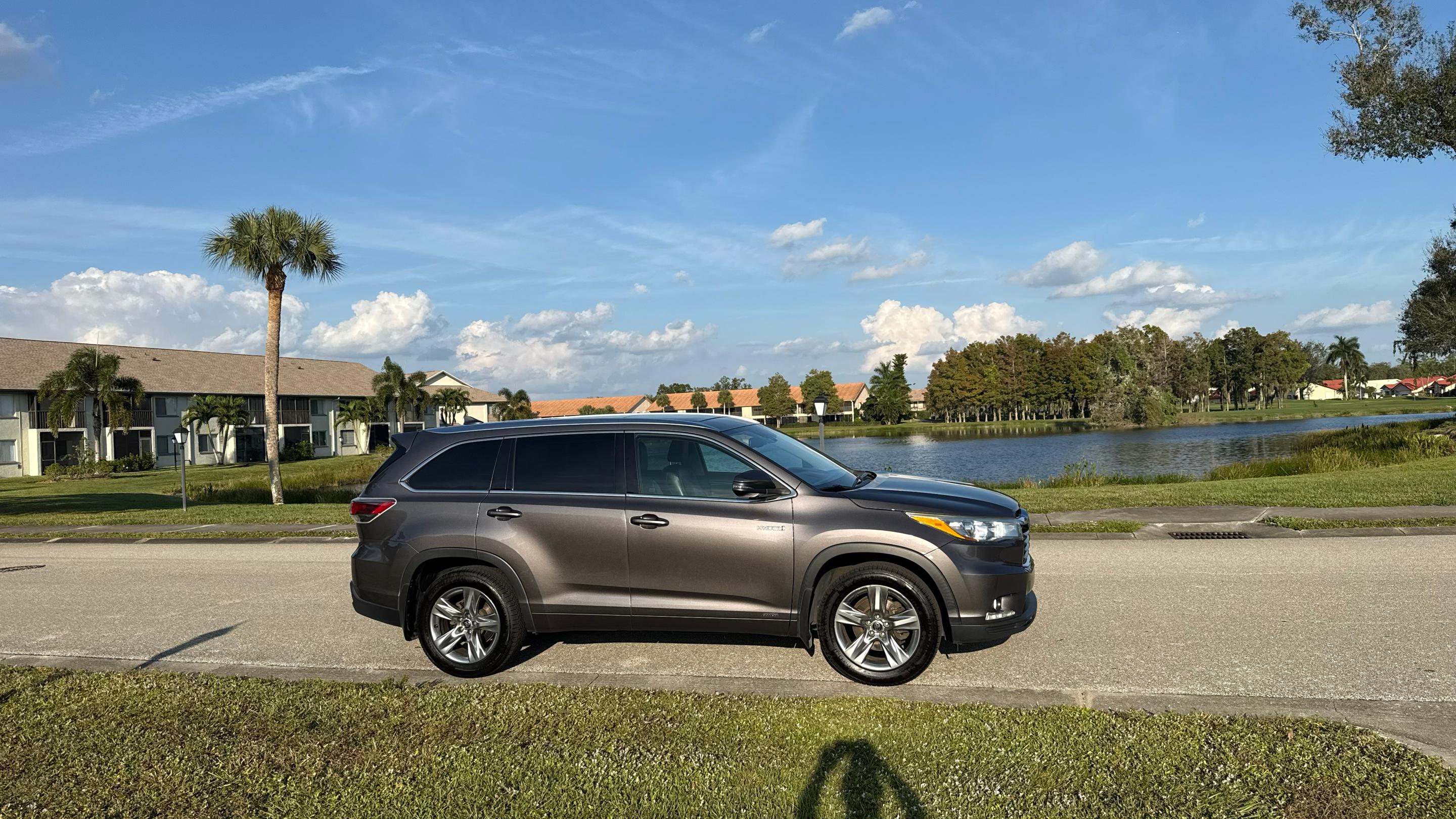Toyota Highlander Hybrid 2016 in Fort Myers, FL