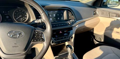Hyundai Elantra 2018