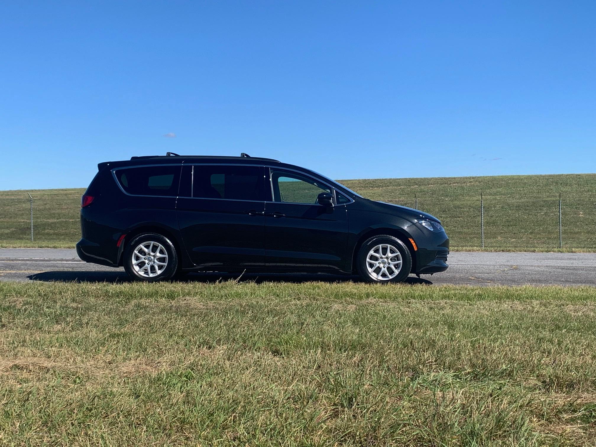 Chrysler Voyager 2020 in Atlanta, GA