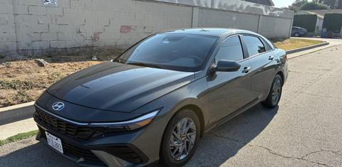 Hyundai Elantra 2024