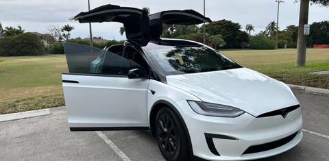 Tesla Model X 2023