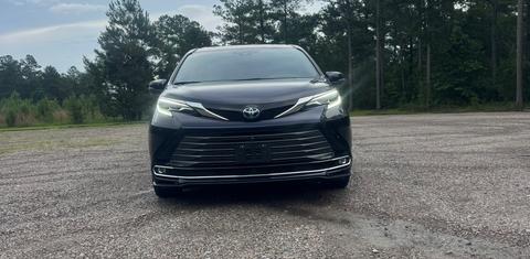 Toyota Sienna 2025