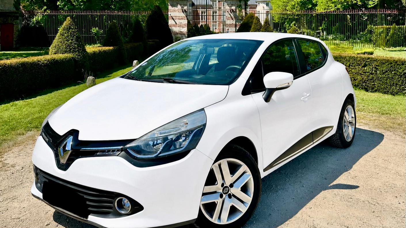 Renault CLIO IV 2014 à Mainvilliers