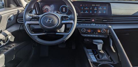 Hyundai Elantra 2023