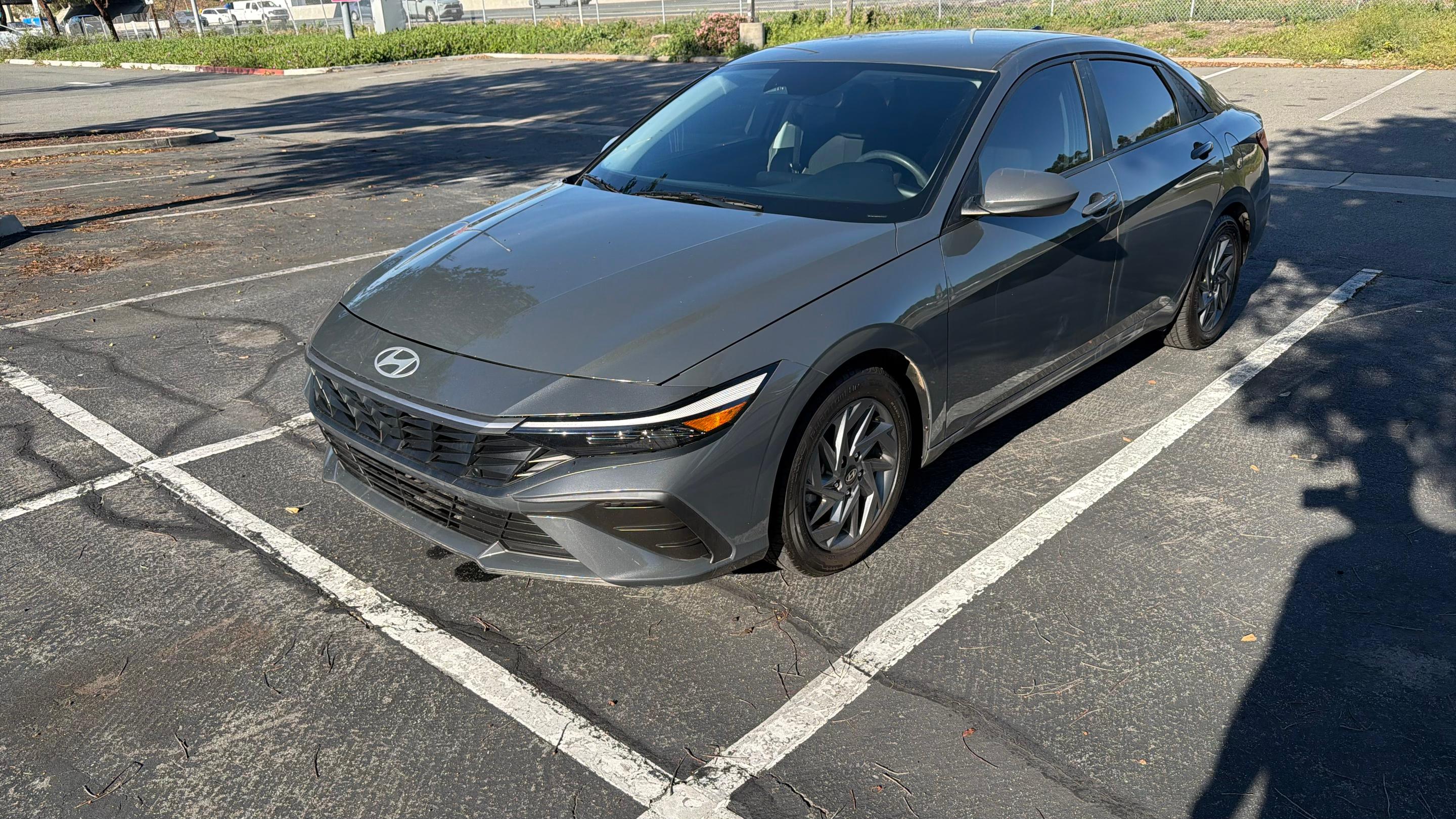 Hyundai Elantra 2024 in Huntington Beach, CA