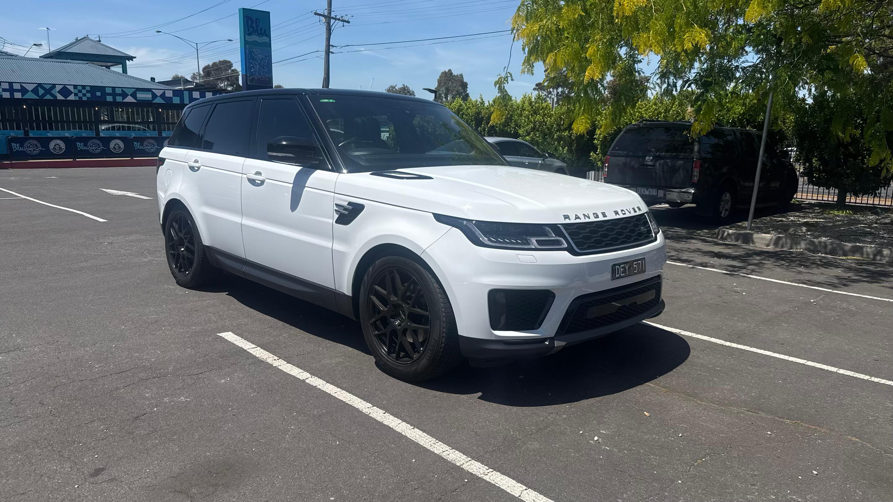 Land Rover RANGE ROVER 2018 in 