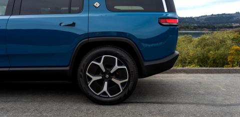 Rivian R1S 2023