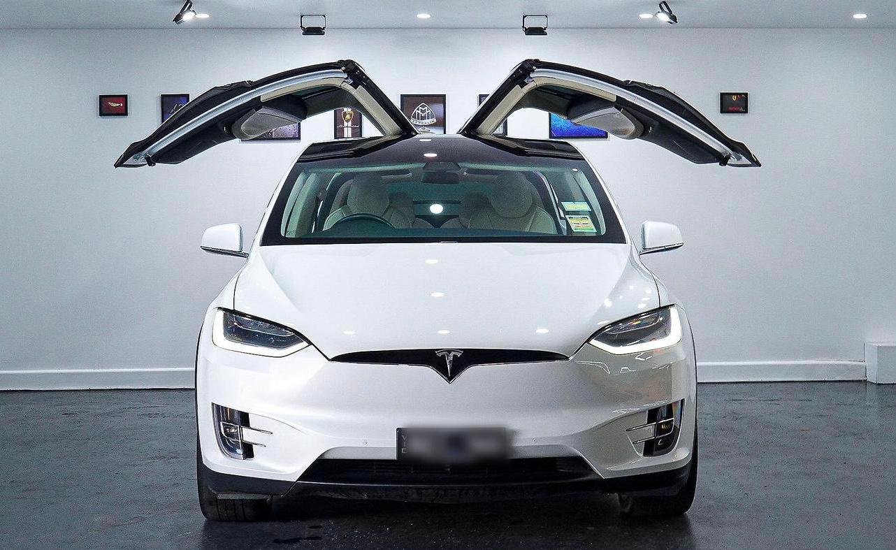Tesla MODEL X 2018 in Beaumont Hills