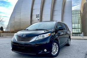 Toyota Sienna car